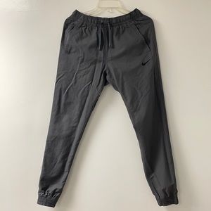 Nike Woven Joggers Slim Grey 934592-021 Medium
